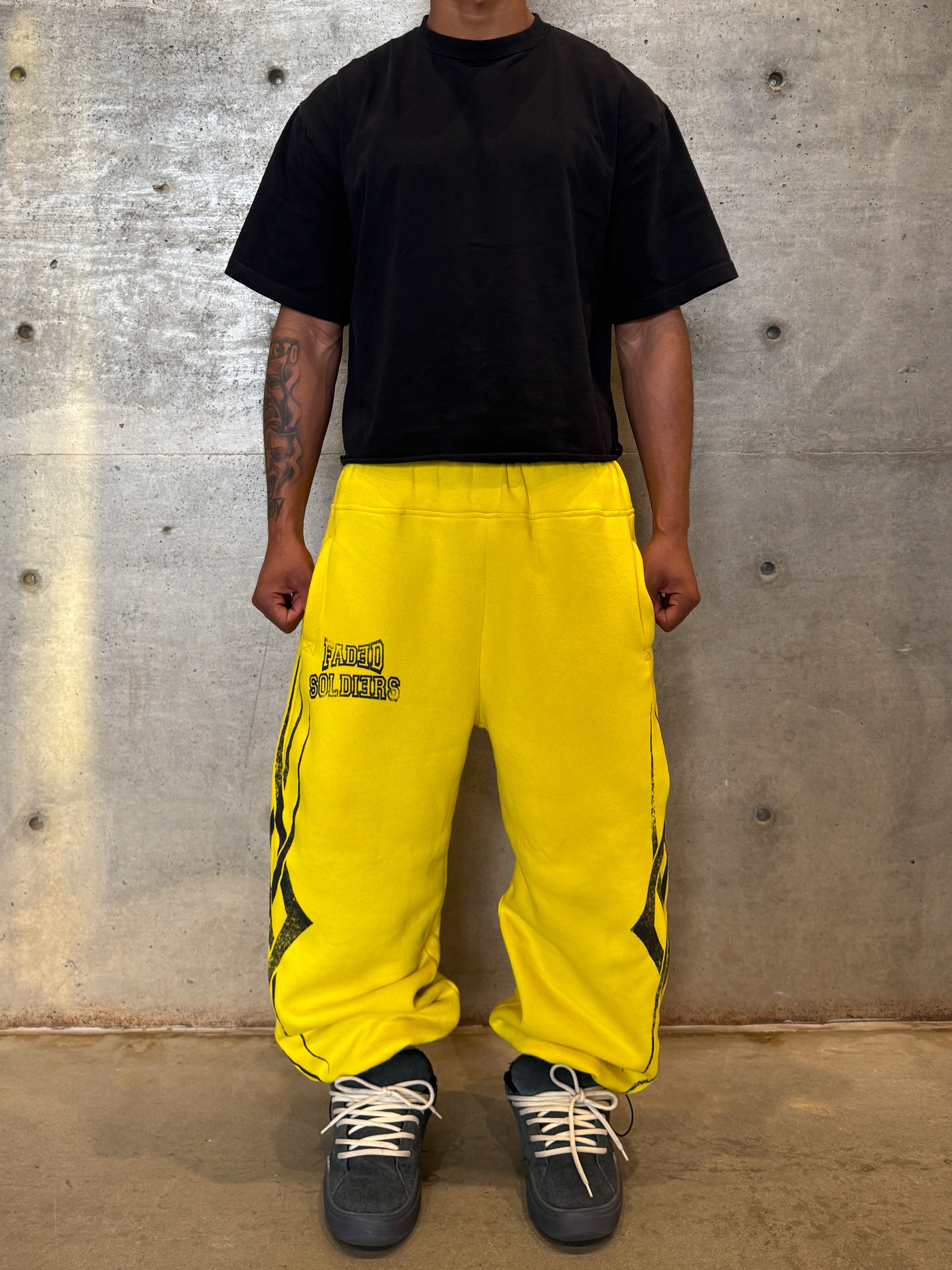 “BUMBLEBEE” SWEATS