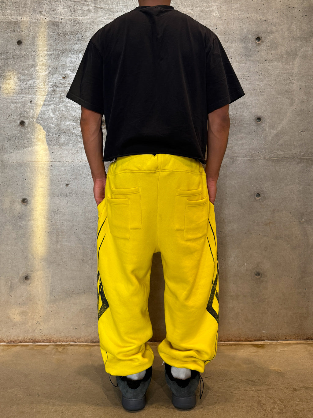 “BUMBLEBEE” SWEATS