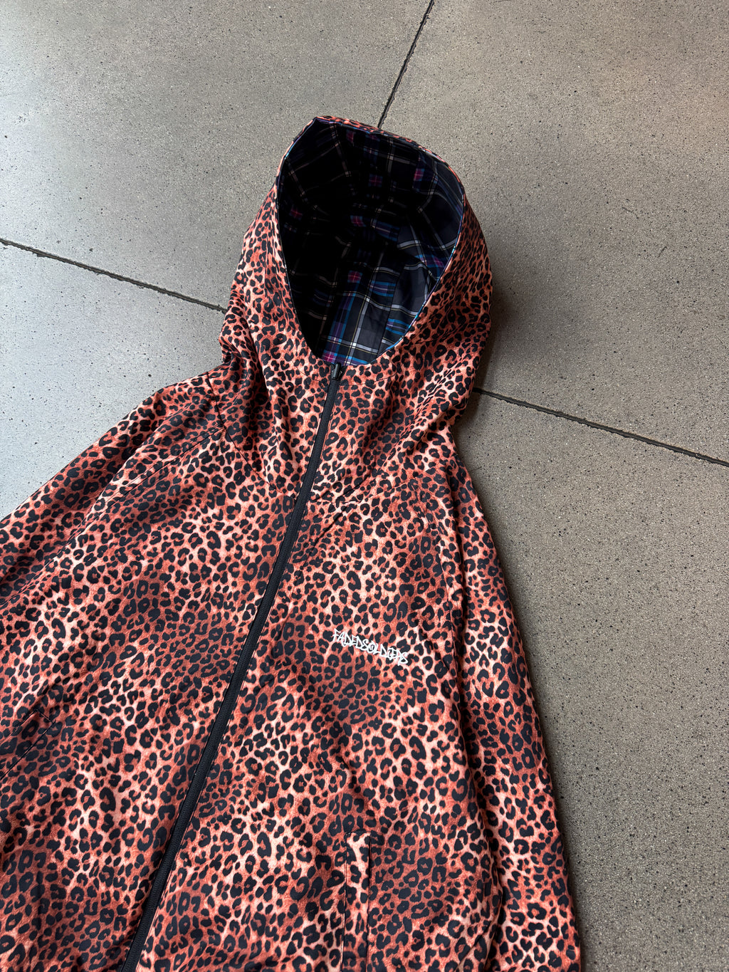 “OLDNEWS” Reversible Raincoat ( BLACK )