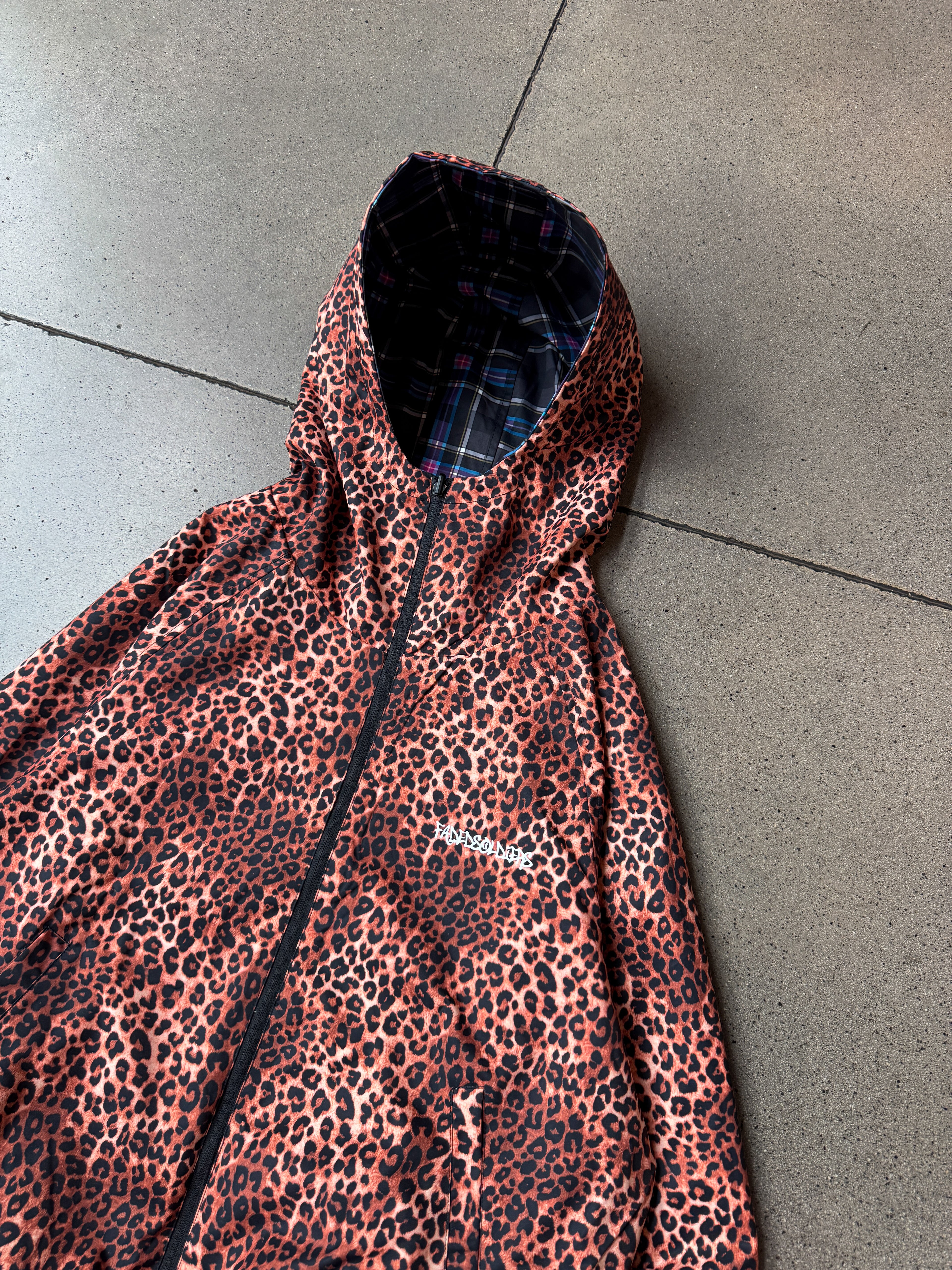 “OLDNEWS” Reversible Raincoat ( BLACK )